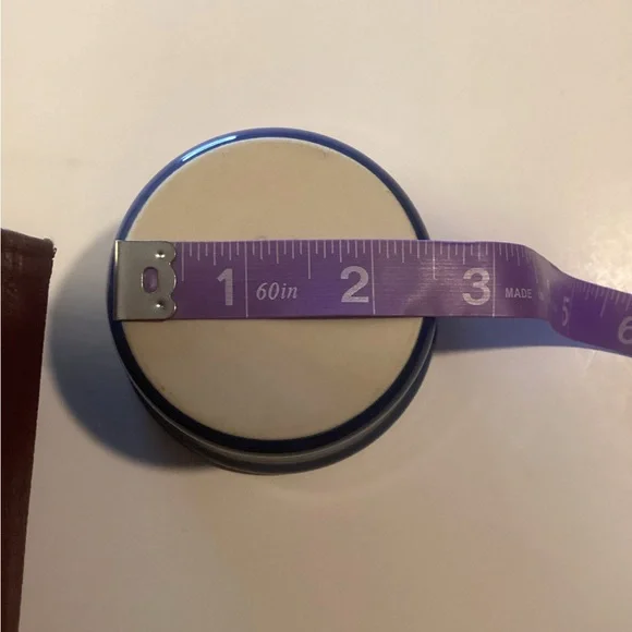 Le Creuset Blue and Cream ramekins, custard cups - Picture 13 of 15